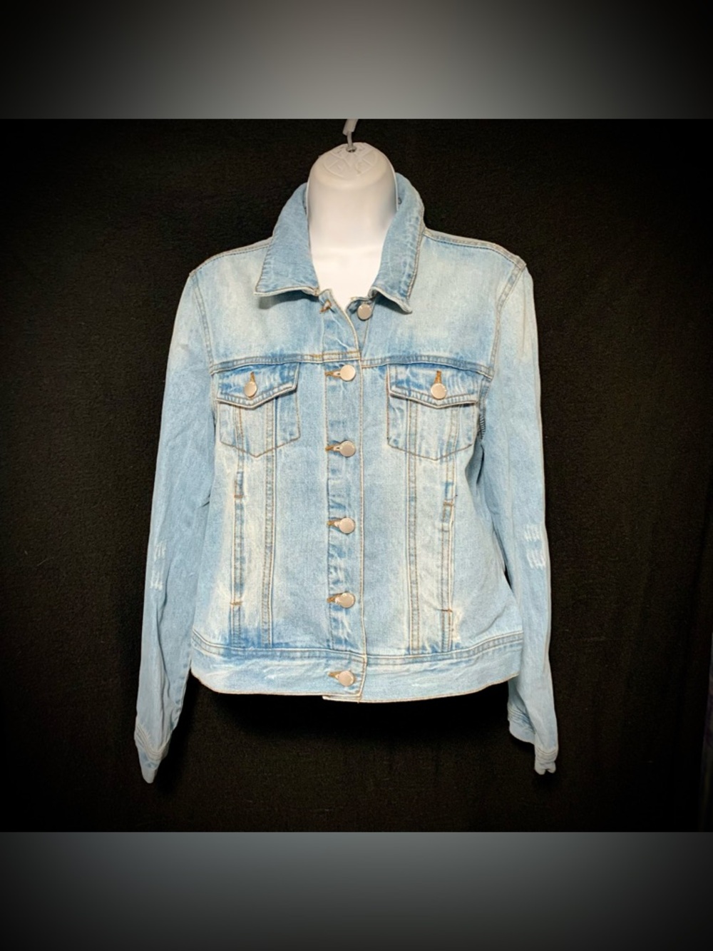 Ashley Vintage Charm Distressed Denim Jacket Size Large NWT